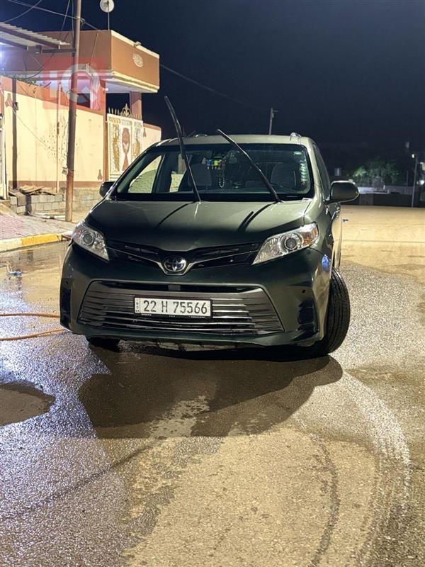تويوتا سيينا 2020 للبيع في العراق - طوز خورما